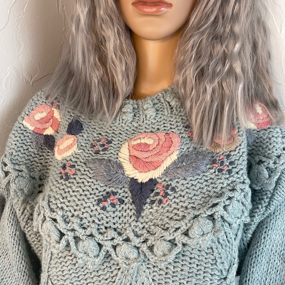 Hand knitted Vintage Casual Corner Sweater blue floral size small